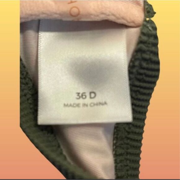 Shade & Shore Olive Green Plunge Ribbed Bikini Top Size 36D - Picture 6 of 7